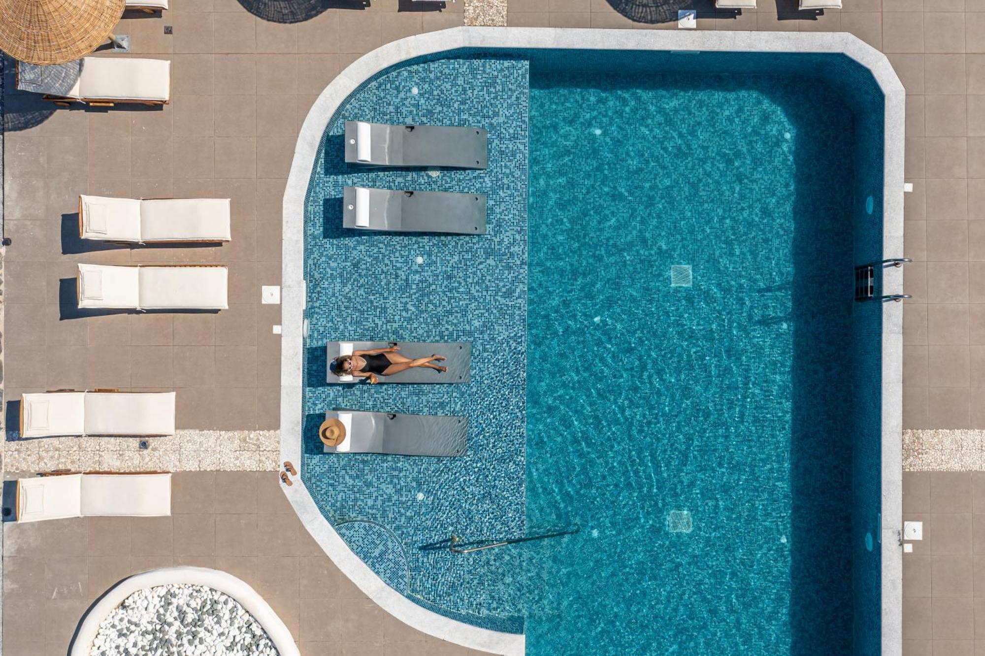 Naxos Finest Hotel & Villas Naxos City エクステリア 写真