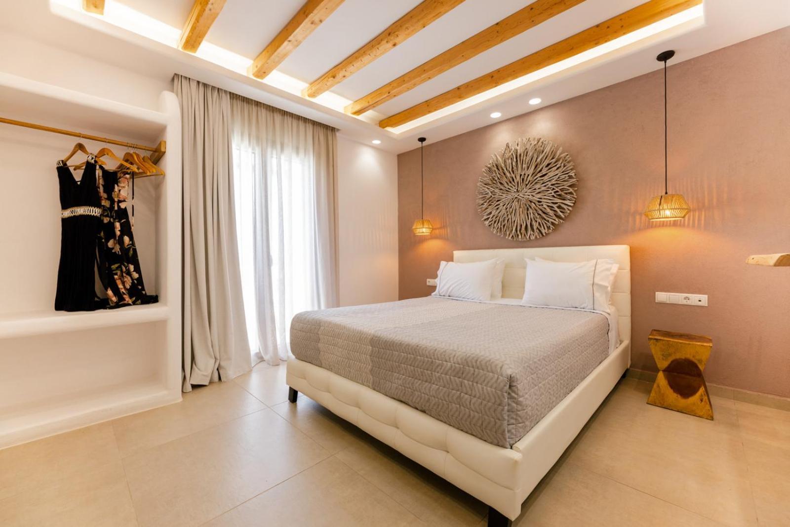 Naxos Finest Hotel & Villas Naxos City エクステリア 写真