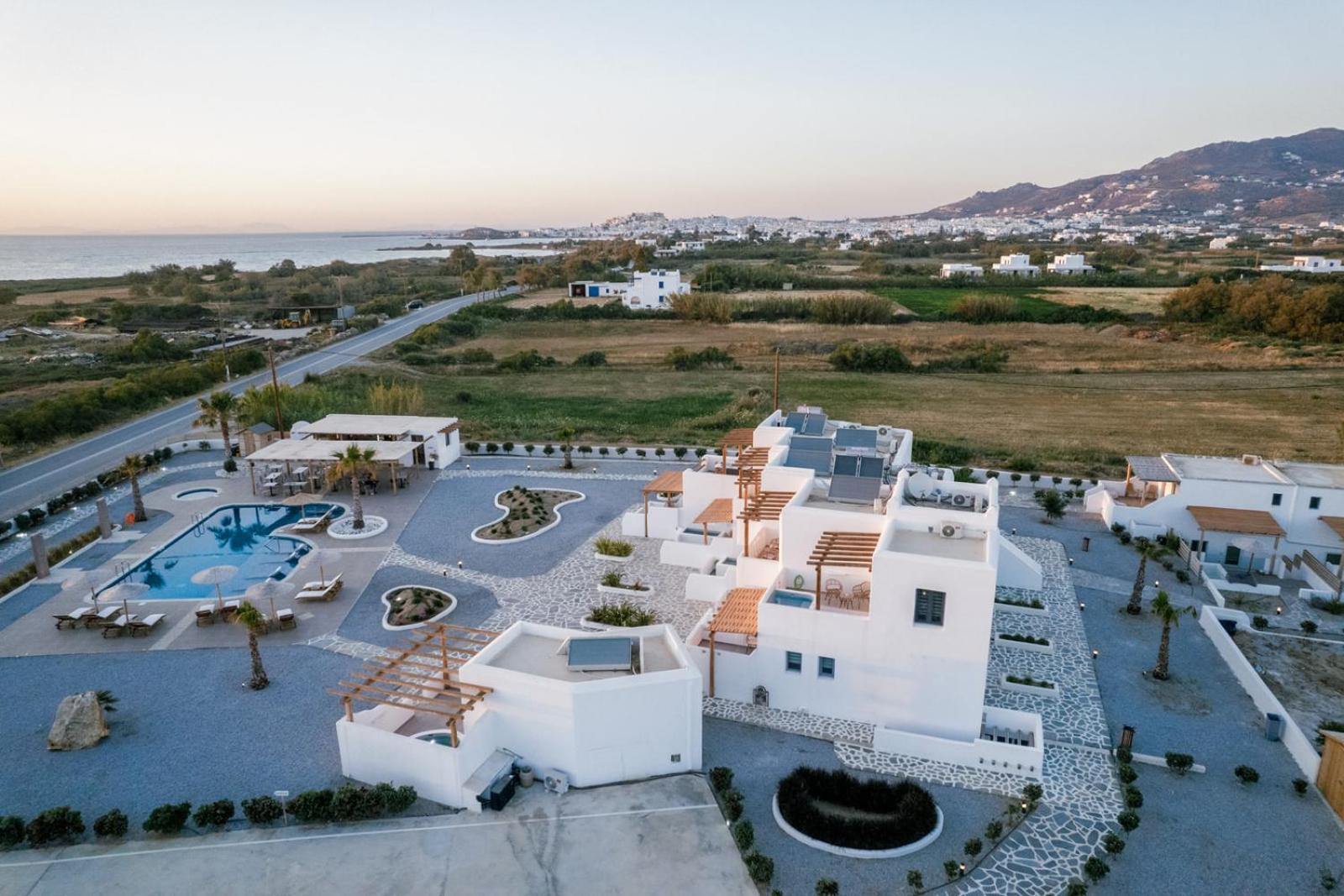 Naxos Finest Hotel & Villas Naxos City エクステリア 写真
