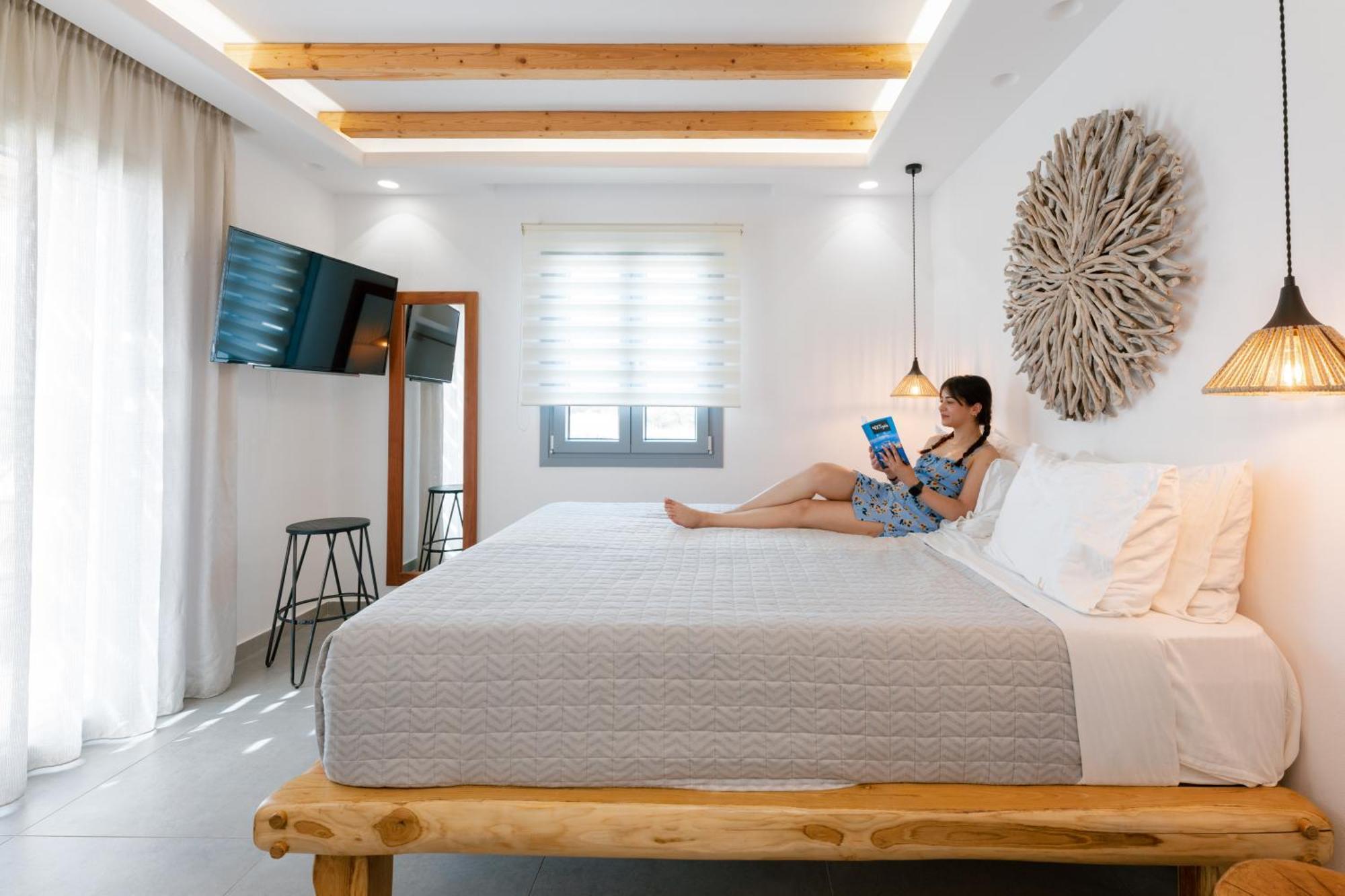 Naxos Finest Hotel & Villas Naxos City エクステリア 写真